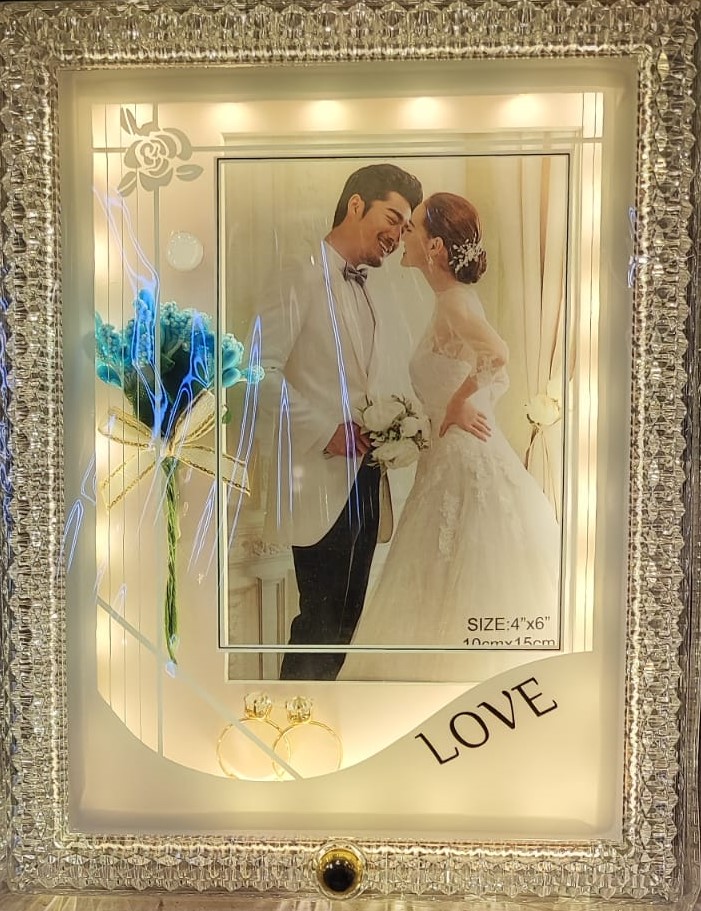 Couple-Photo-LED-Frame-LED-frame-shop
